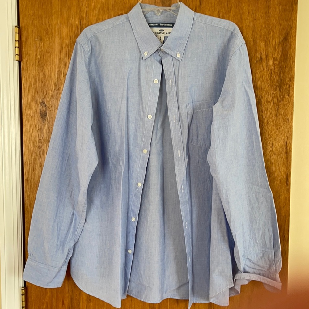 Men’s Old Navy Classic Fit Button down
